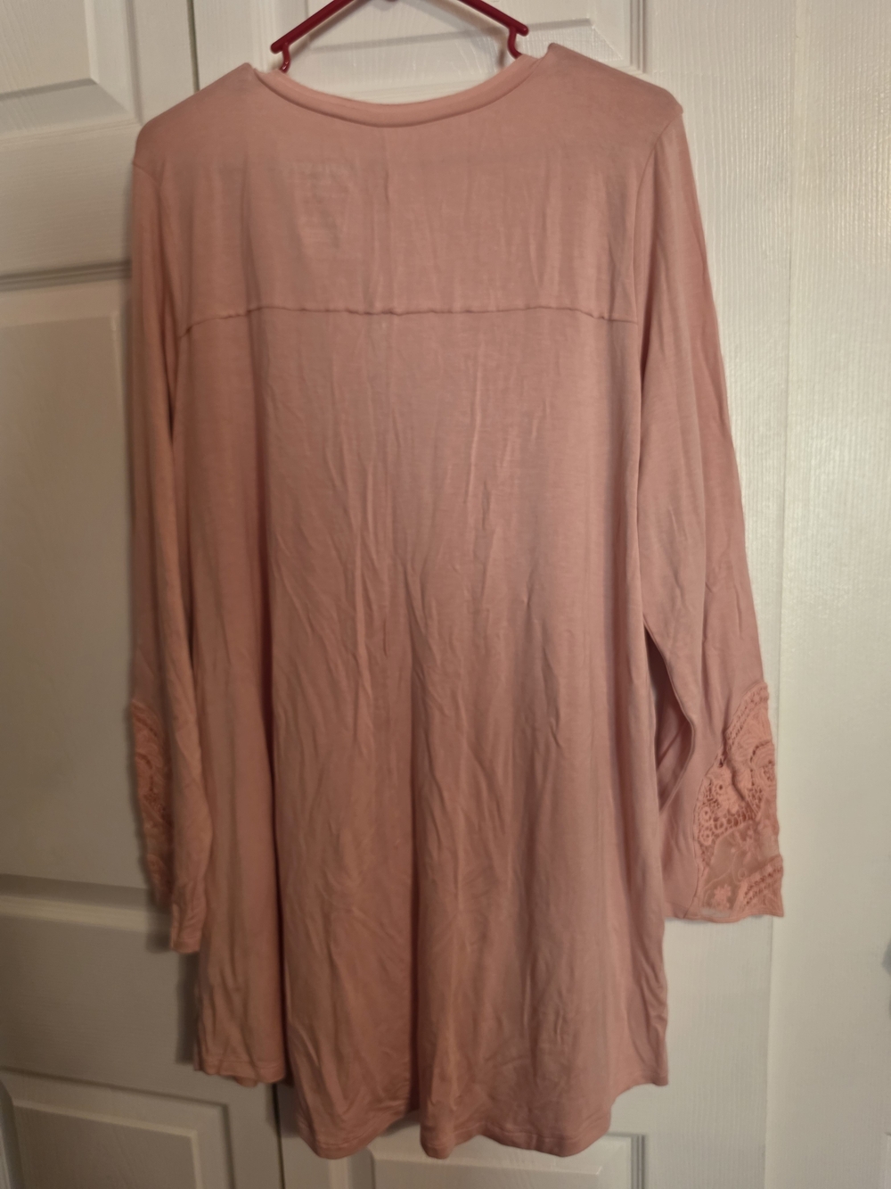 torrid Pink Henley Tunic with Lace Sleeve Detail NWT - Picture 2 of 5